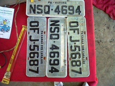 Placas