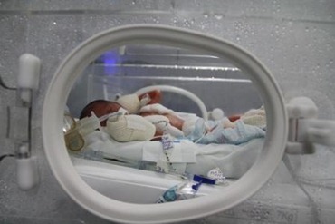 Bebê prematuro precisa de UTI. Hospital Regional diz que não há vaga