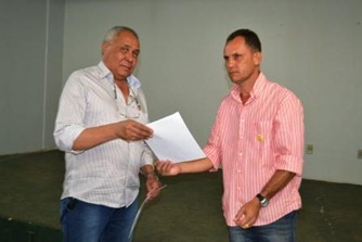 Elei&ccedil;&otilde;es 2012: em Parauapebas, Zezinho (PSOL) apresenta suas propostas na ACIP
