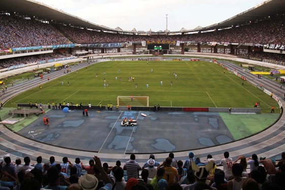 Com Mangueir&atilde;o lotado, Paysandu vence o primeiro turno do campeonato paraense 2013