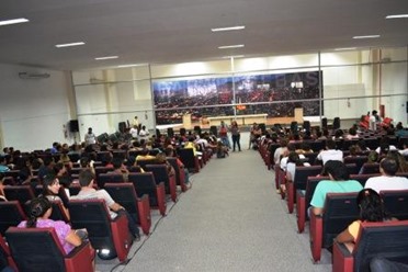 Em Parauapebas professores continuam em greve