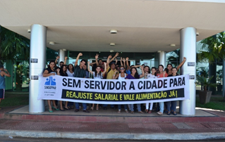 Greve: governo e funcion&aacute;rios tentam concilia&ccedil;&atilde;o em Parauapebas