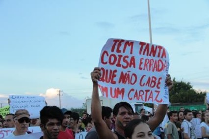 Marabá protesta em passeata de 4 km pelas ruas cidade