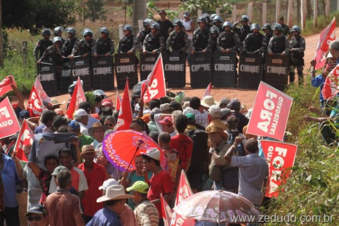 Garimpeiros decidem invadir mina e entram em confronto com a PM