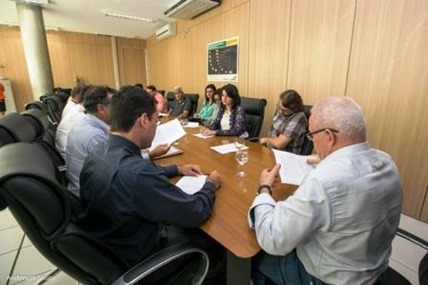 Prefeito Valmir re&uacute;ne com o Comam na busca por melhorias em Meio Ambiente