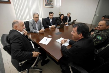 Governo do Estado vai ampliar rede de fibra &oacute;tica em todo o Par&aacute;