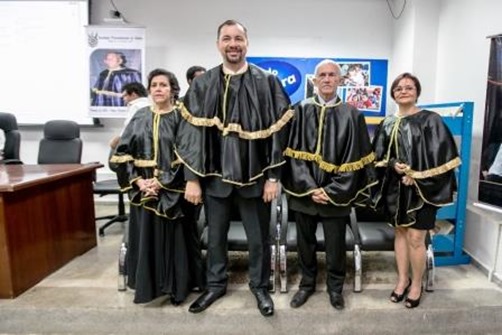Em solenidade, Academia Parauapebense de Letras comemora seu 1&ordm; anivers&aacute;rio