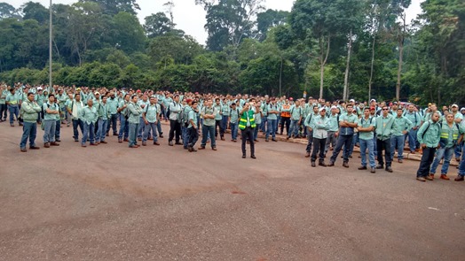 Trabalhadores param a Portaria de N5, em Caraj&aacute;s, em rep&uacute;dio &agrave; proposta de reajuste zero da Vale