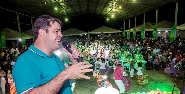 Parauapebas parabeniza Marcelo Catal&atilde;o
