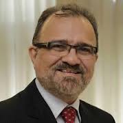 Com prefeito “sumido”, vereadores e professores farão caça ao “Salame Pokémon”