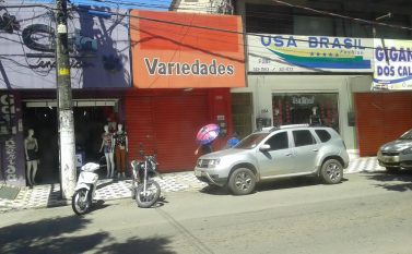 Rede de lojas “aluga-se” e “vende-se” cresce em Marabá, assim como o comércio informal, hoje com 1.500 ambulantes