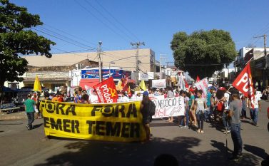 Passeata paralisou por algumas horas Centro Comercial da Marabá Pioneira, mas não houve greve geral