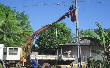 Depois de cobrar serviços públicos, comunidade do Garimpo das Pedras é atendida pela Semurb