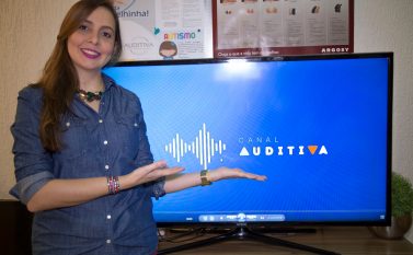 Saúde auditiva: cuidados, tratamento e prevenção são abordados em canal no Youtube