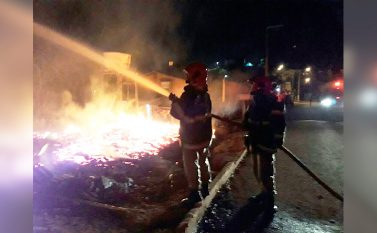 Incêndio na madrugada: casa pega fogo em Parauapebas