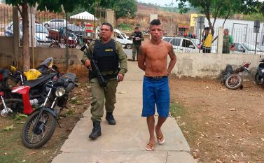 Homem não passa nem 24 horas em liberdade e retorna para delegacia de Parauapebas acusado de furtar botijão de gás