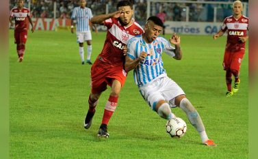 Paysandu pressiona no segundo tempo, mas não consegue marcar e fica no 0 a 0 diante do CRB