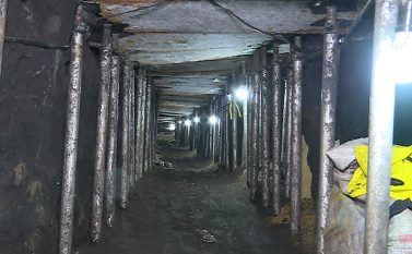 Polícia acha túnel que levaria a cofre de banco para roubar R$ 1 bi em São Paulo