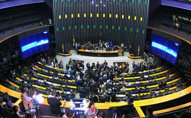 Deputados concluem votação da MP 789/2017 na Câmara. Mineradoras passarão a pagar 3,5% sobre o valor bruto do minério de ferro vendido.