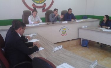 Falta de quórum adia futuro de prefeito afastado para o dia 26