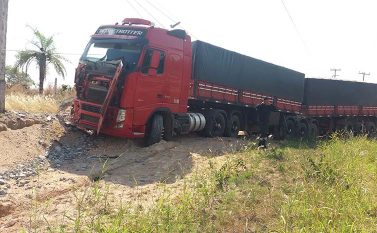 Motorista passa mal ao volante e causa acidente em Redenção