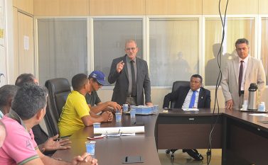 Vereador Luíz Castilho sai em defesa da população do Bairro Novo Brasil