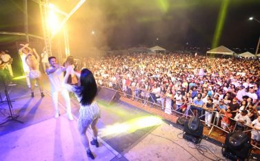 Milhares de canaenses fizeram festa para receber 2019