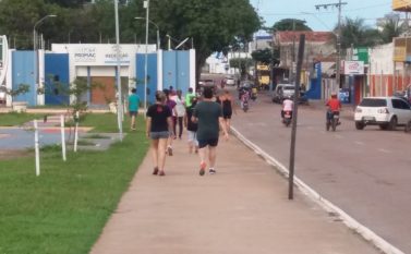 Redencenses buscam na caminhada melhor qualidade de vida