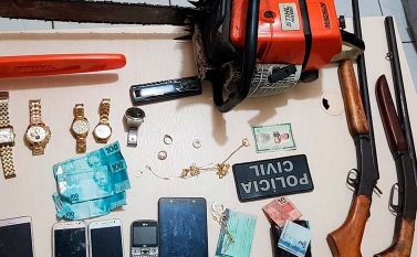 Polícia Civil prende dois acusados de roubo em Redenção