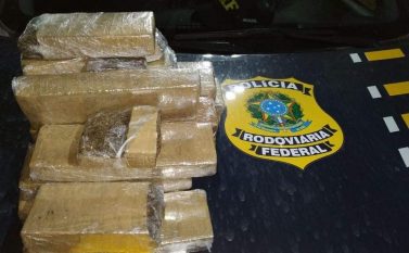 PRF prende mulher que levava 11 kg de maconha para Marabá
