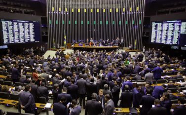 Governo aprova primeiro projeto de sua autoria, que endurece regras contra o terrorismo