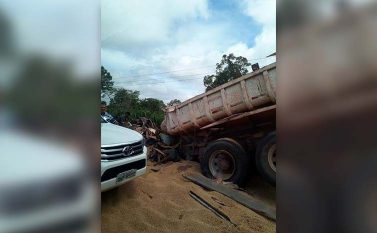 Acidente envolvendo dois caminhões deixou um morto e um ferido na PA-287