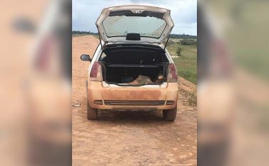 Cadáver é encontrado dentro de porta-malas de carro em Breu Branco