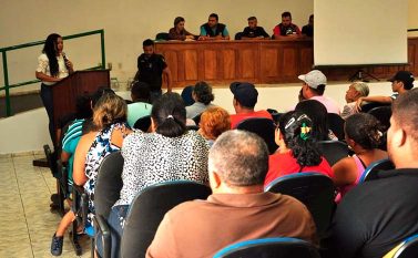 Comerciantes participam do sorteio de barracas para trabalhar no carnaval