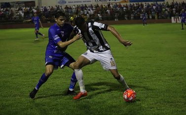 Dois pênaltis definem empate entre Águia e Pantera no Zinho Oliveira