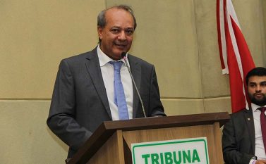 Tião passa o “bisturi” na Saúde e exonera mais de 50 cargos comissionados