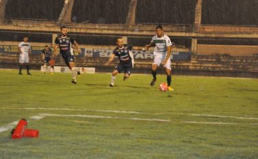 São Francisco e Tapajós só empatam em clássico santareno no Estádio Barbalhão