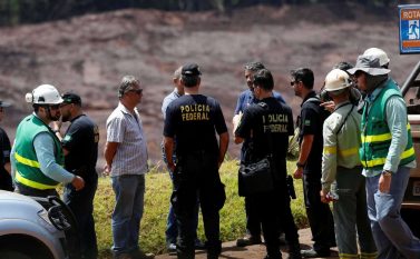 Polícia Federal cumpre pedido do Ministério Público e prende oito funcionários da Vale