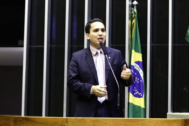 Resultado de imagem para deputado federal cÃ¡ssio andrade