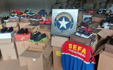 Sefa e Receita Federal apreendem quase 16 mil pares de calçados falsificados em Dom Eliseu