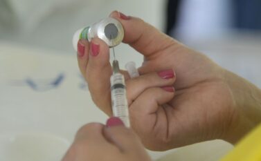 Canaã inicia vacinação contra gripe para crianças de 6 meses a menores de 2 anos de idade
