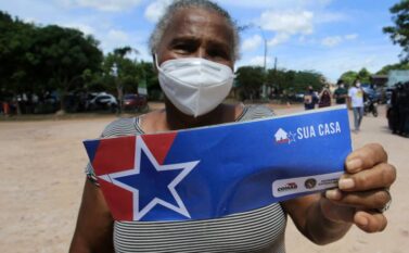 Helder inaugura escolas e entrega benefício do Programa “Sua Casa” no sul e sudeste do estado