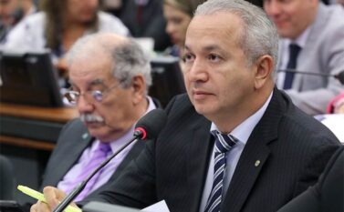 Projeto estipula limite de 5% no impacto de furtos de energia na conta de luz