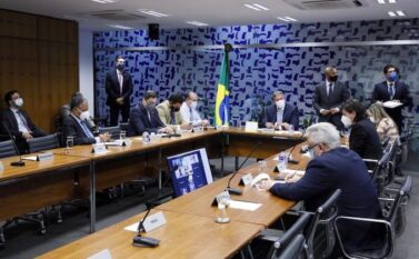 CPI da Covid prossegue oitivas no Senado e Câmara pode votar licenciamento ambiental