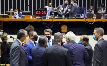 Aprovado projeto que muda Regimento Interno e extingue “kit obstrução” na Câmara dos Deputados