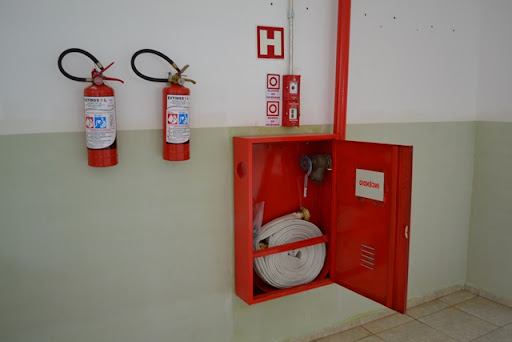 Prefeitura de Canaã implanta sistema de proteção e combate a incêndio em escolas