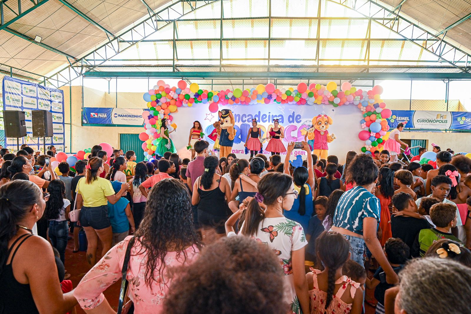 Festa das Crianças leva alegria e milhares de brinquedos a Curionópolis e Serra Pelada